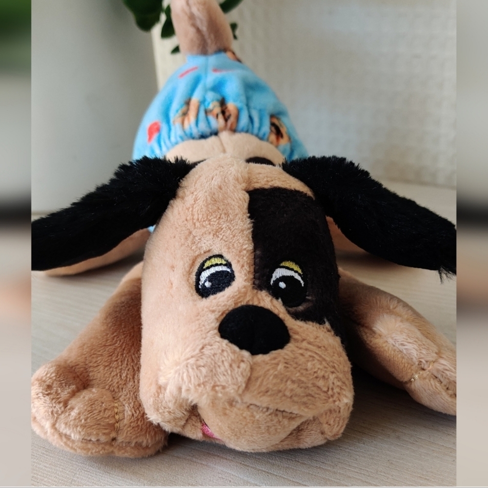 Hasbro 2023 Basic Fun Pound Puppies New Borns, Tan&Black 8"
